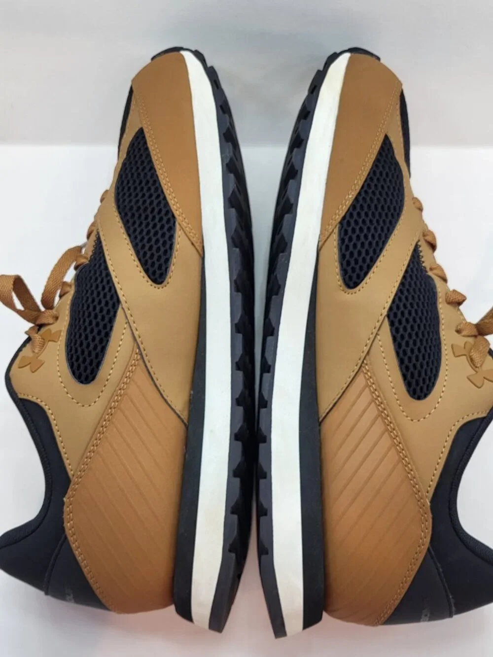 Under Armour Jogger Men's Size 13 Brown Black Running Shoes 3028387-009